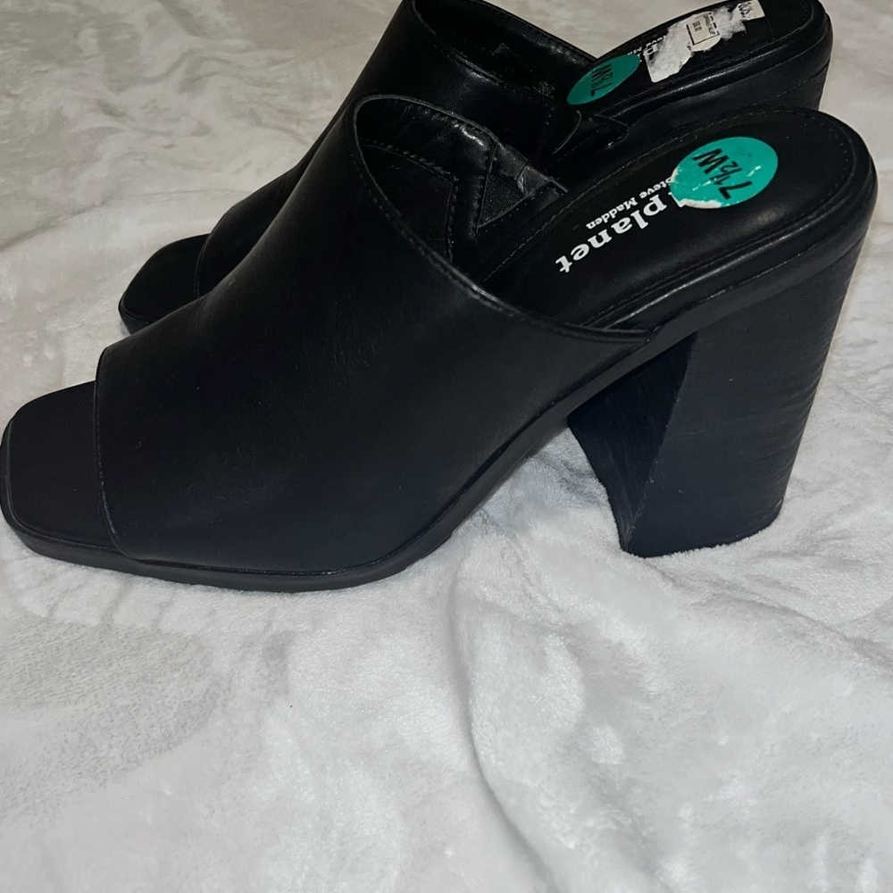 Steve Madden Black Heeled Boots - Picture 4 of 6